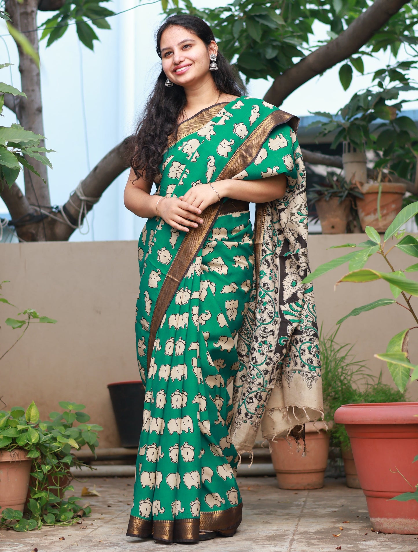 Green & Cream Elephant Kalamkari Silk Handcrafted Nizam Border Saree