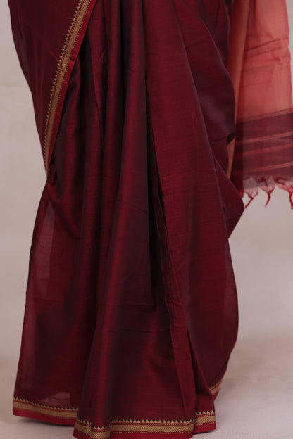 Maroon Narayanpet Cotton Saree with Ikkat Blouse Piece | Looms & Tassels
