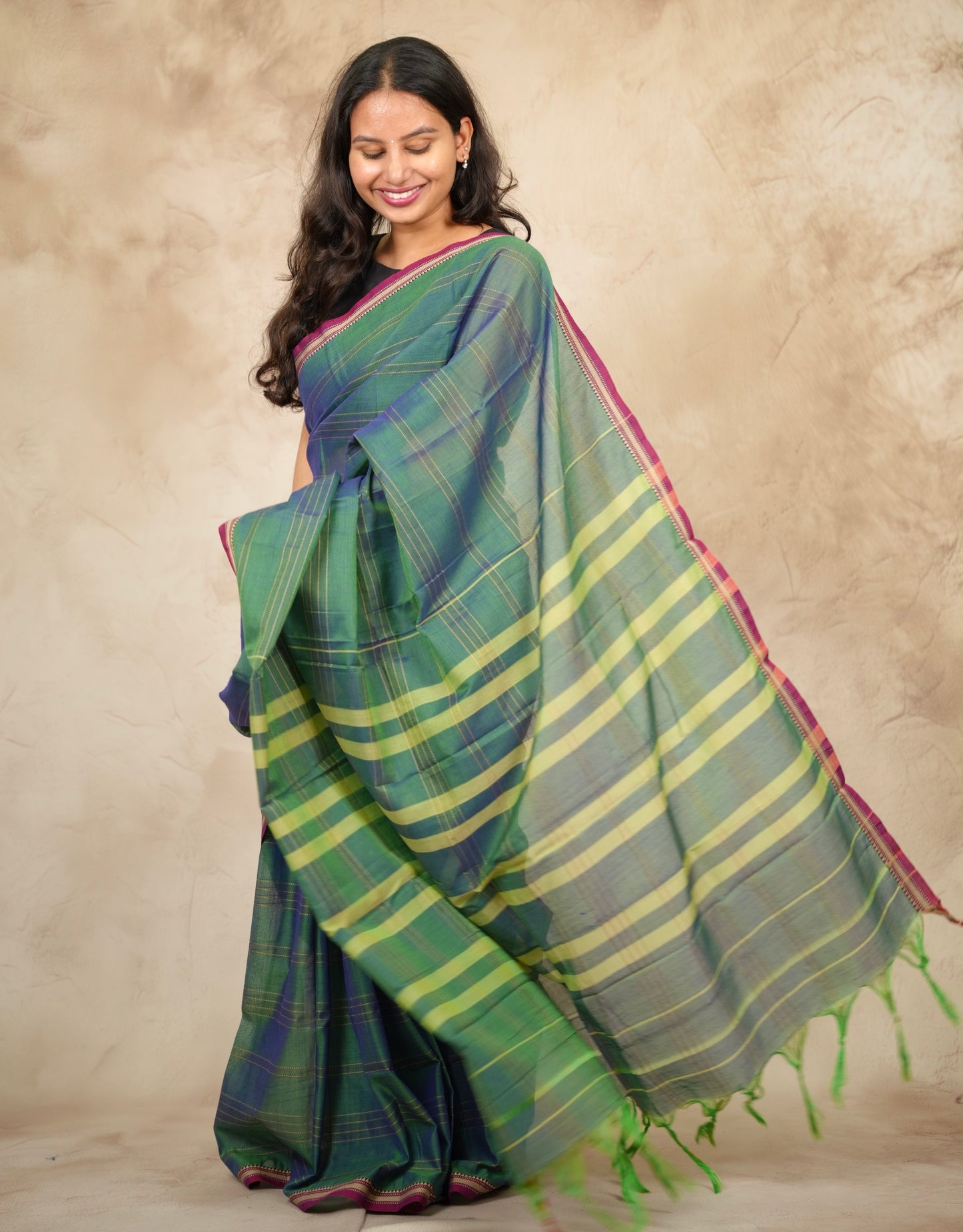 Green Duel Tone Narayanpet Cotton Saree lines weaving | Looms & Tassels