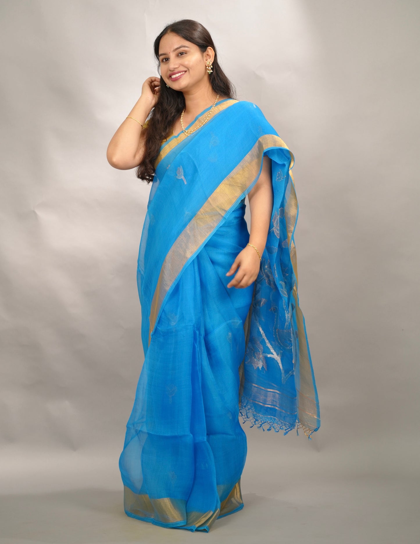 Blue Handloom Muslin Silk Saree With jamdhani weaving | Looms & Tassels