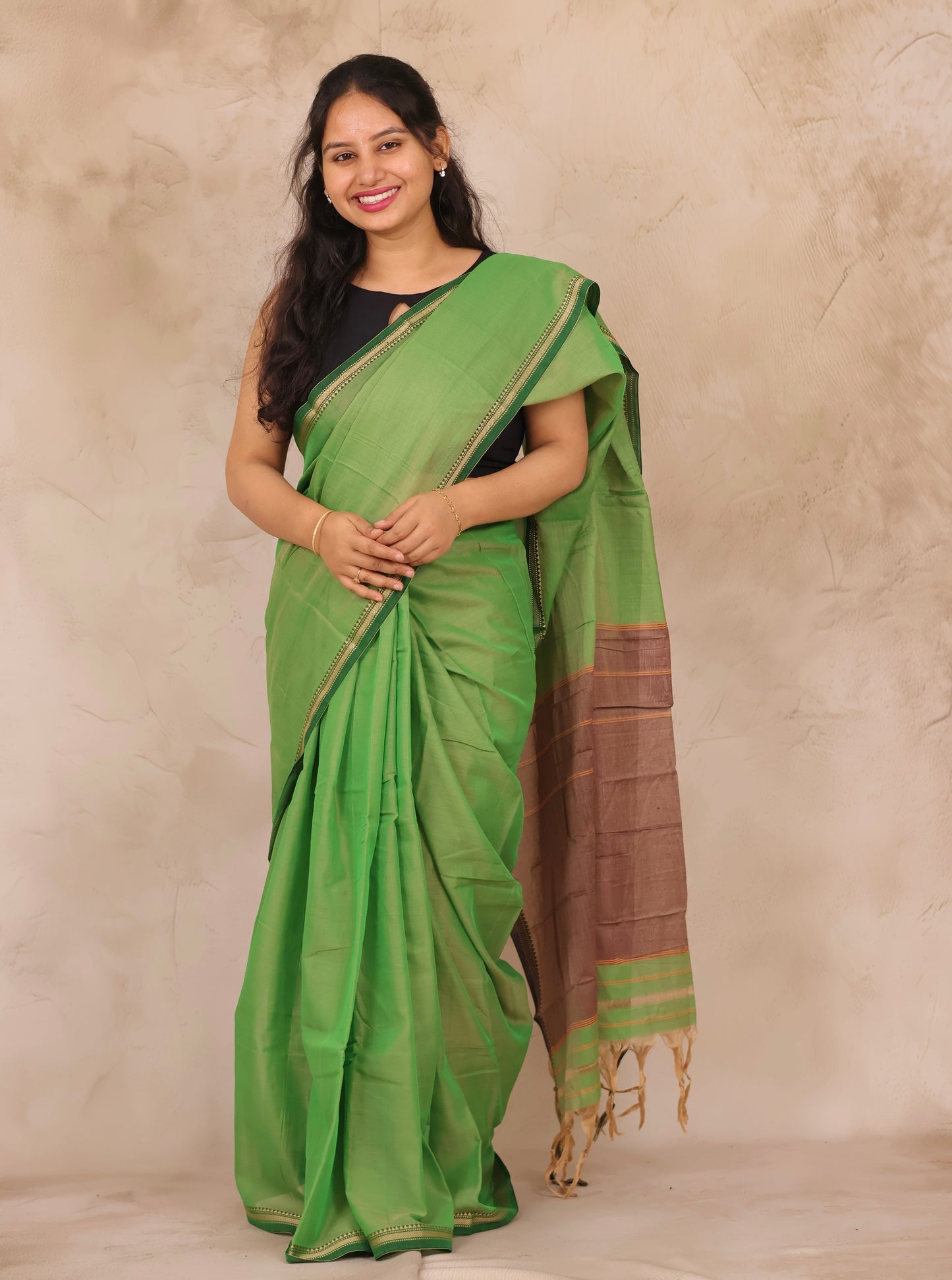 Green Narayanpet Cotton Saree | Looms & Tassels