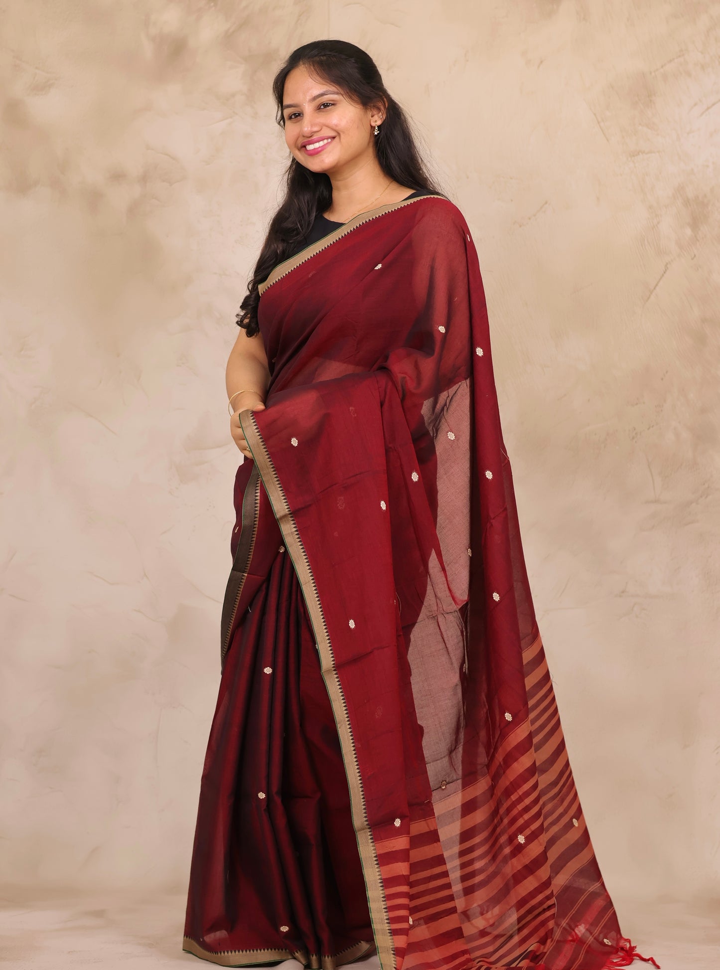 Maroon Narayanpet Cotton Saree With Butta Weaving | Looms & Tassels