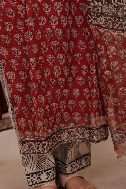 Maroon Handblock printed kota 3 piece suit (stitched)