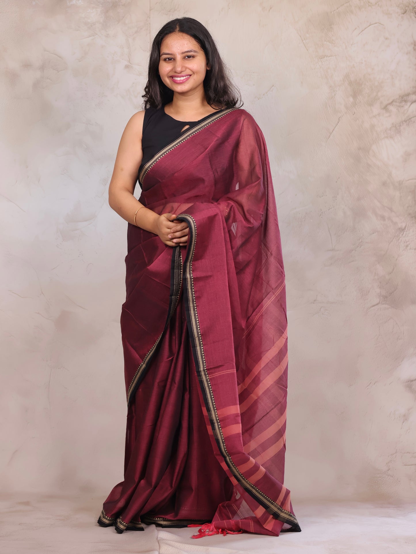 Dual shade Narayanpet Cotton Saree with Ikkat Blouse Piece | Looms & Tassels