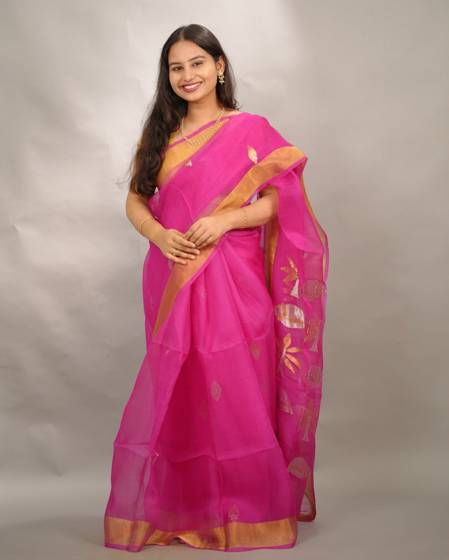 Pink Handloom Muslin Silk Saree With jamdhani weaving | Looms & Tassels