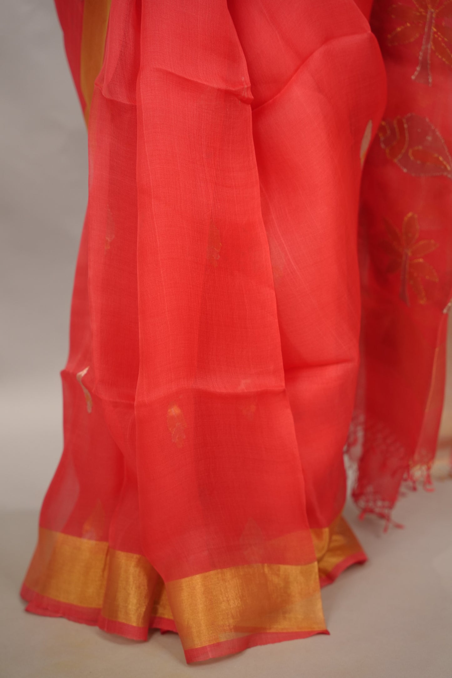 Orange Handloom Muslin Silk Saree With jamdhani weaving | Looms & Tassels