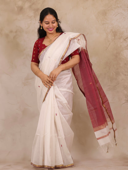 White & Maroon Handloom Maheswari Silk Cotton Sarees | Looms & Tassels