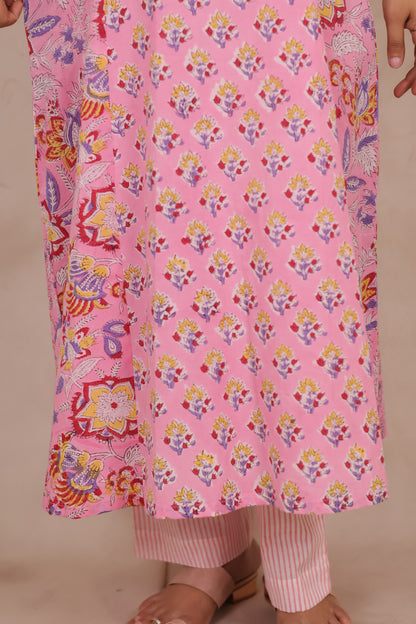 Pink Pure Mul Cotton Kali Kurta Set (Set of 2) | Looms & Tassels