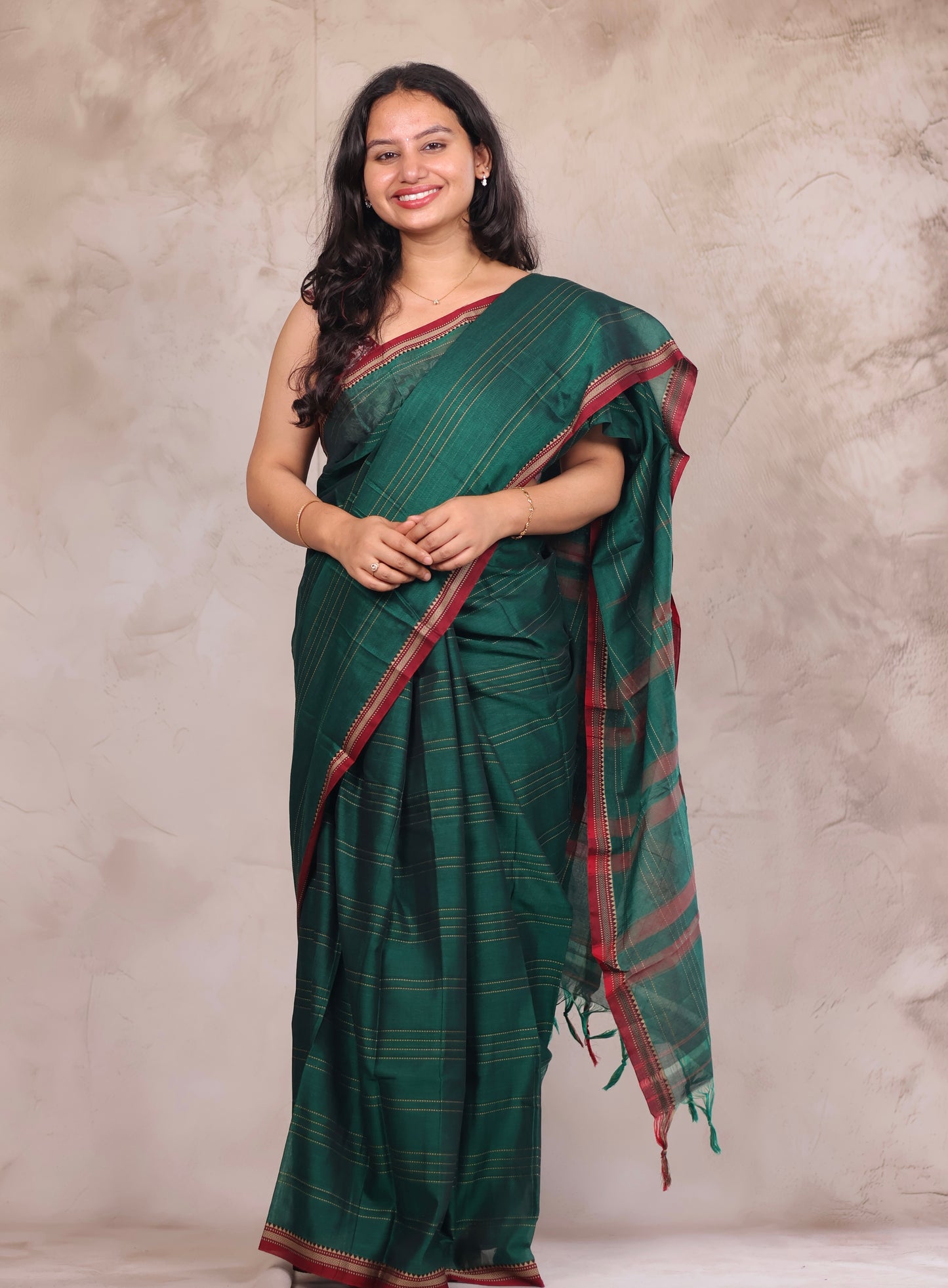 Green Narayanpet Cotton Saree lines weaving with contrast bock printed blouse | Looms & Tassels