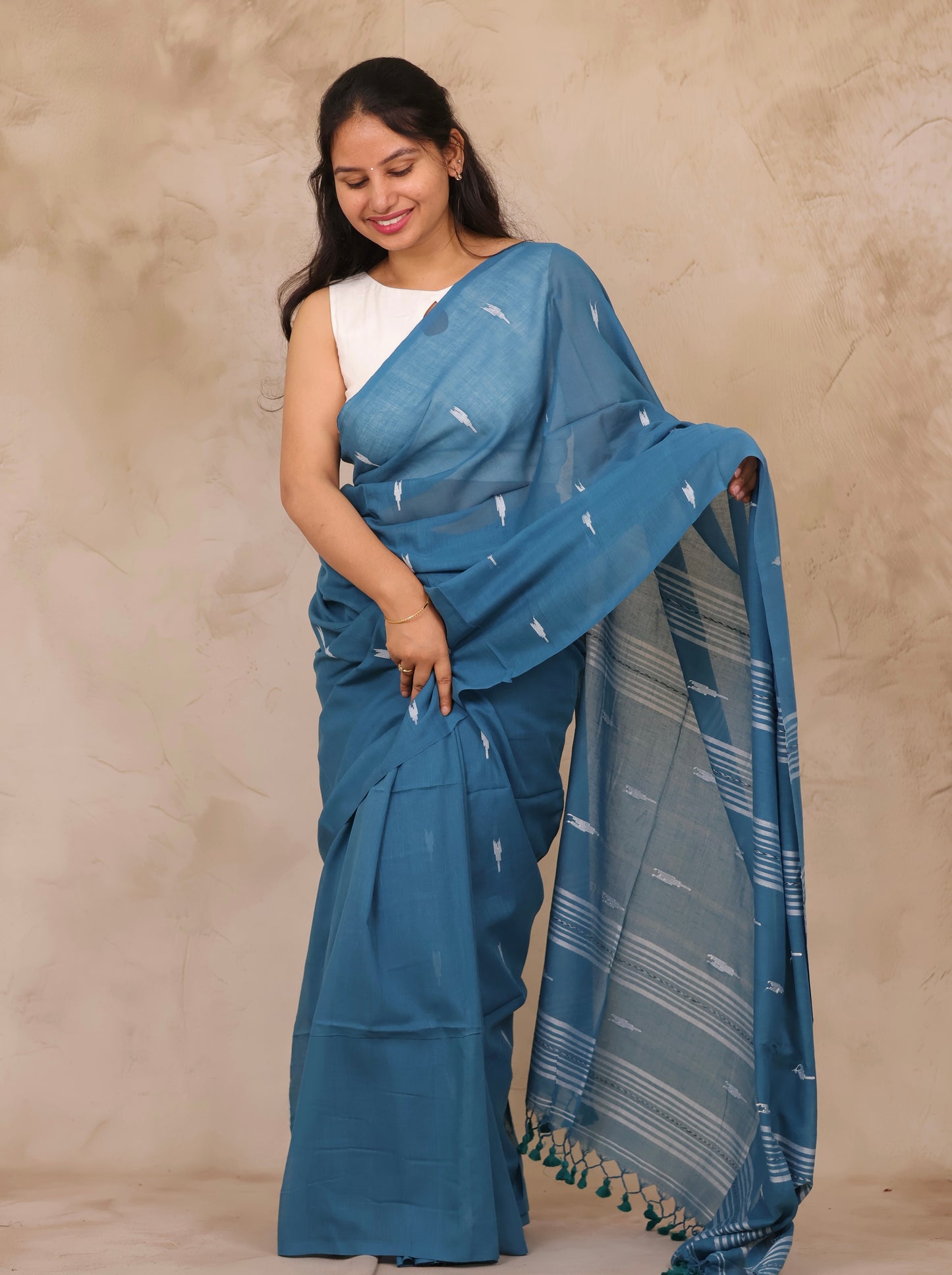 Blue Handwoven Malai Cotton Saree| Looms & Tassels