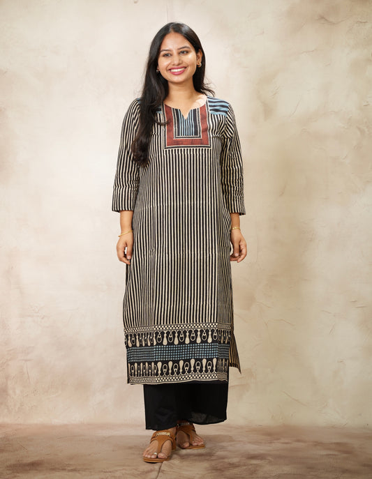 Black & White Ajrakh Pattern Hand Block printed Kurti | Looms & Tassels