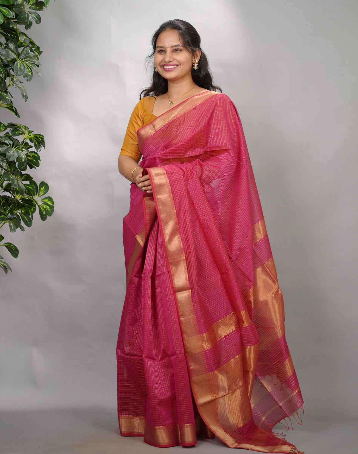 Pink Checks Handloom Maheswari Silk Cotton Sarees | Looms & Tassels