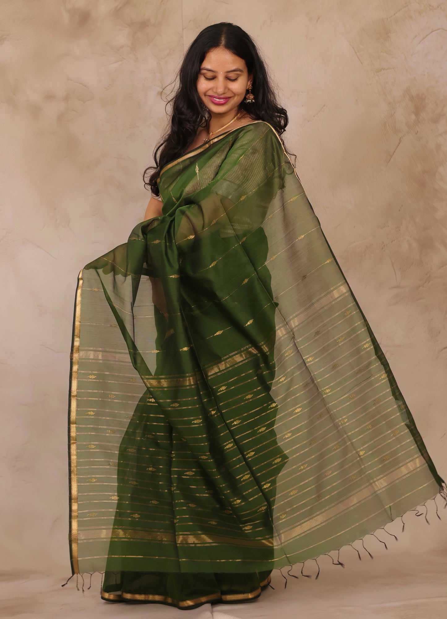 Green Handloom Maheswari Silk Cotton Sarees | Looms & Tassels