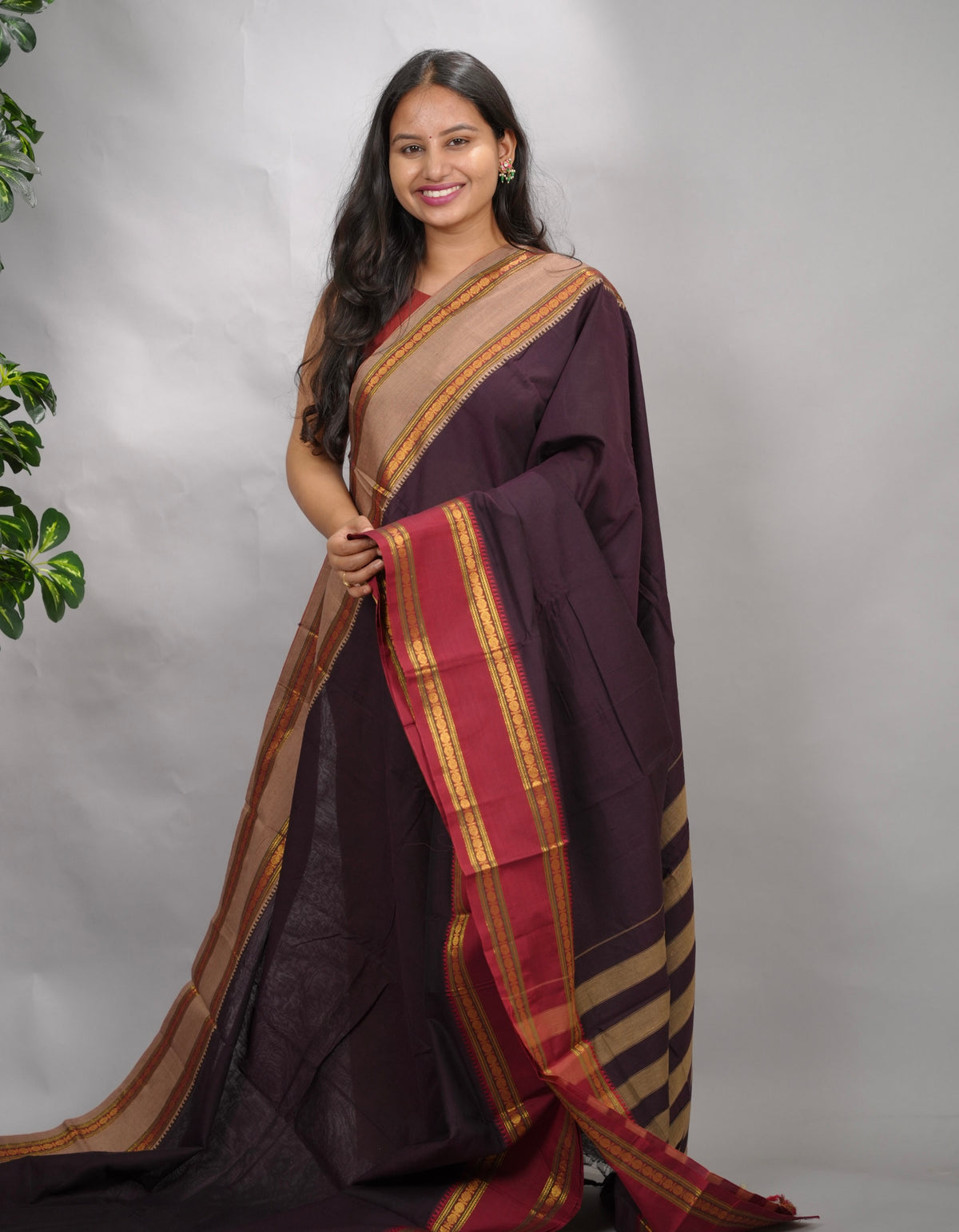 Wine Narayanpet Cotton Saree With Ganga And Jamuna Border | Looms & Tassels