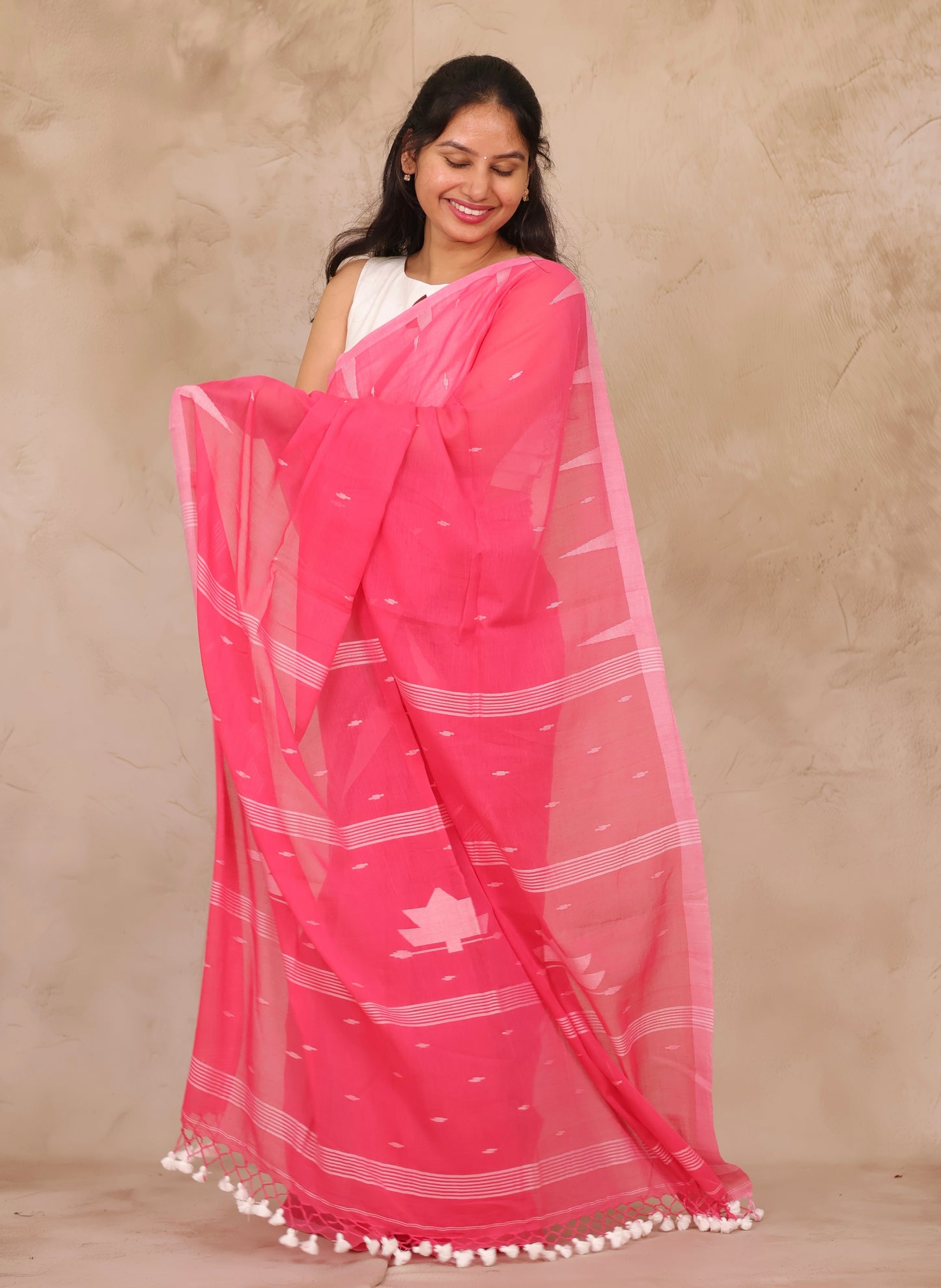 Pink Handwoven Malai Cotton Saree| Looms & Tassels