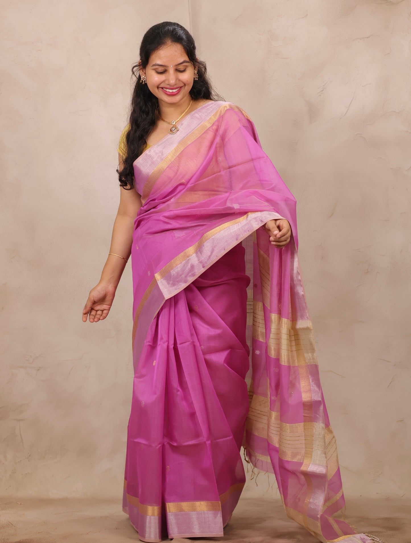 Pink Handloom Maheswari Silk Cotton Sarees | Looms & Tassels
