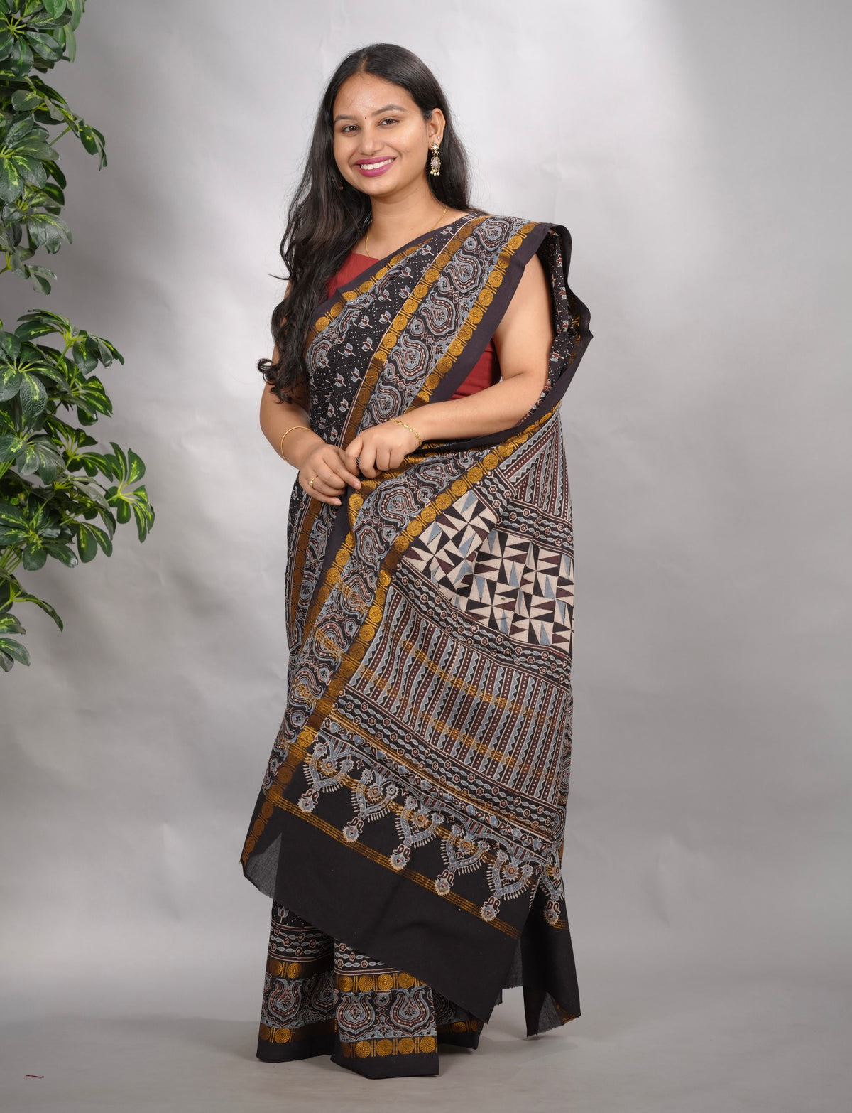 Black Ajrakh Hand Block Printed Sungudi Cotton Saree | Looms & Tassels