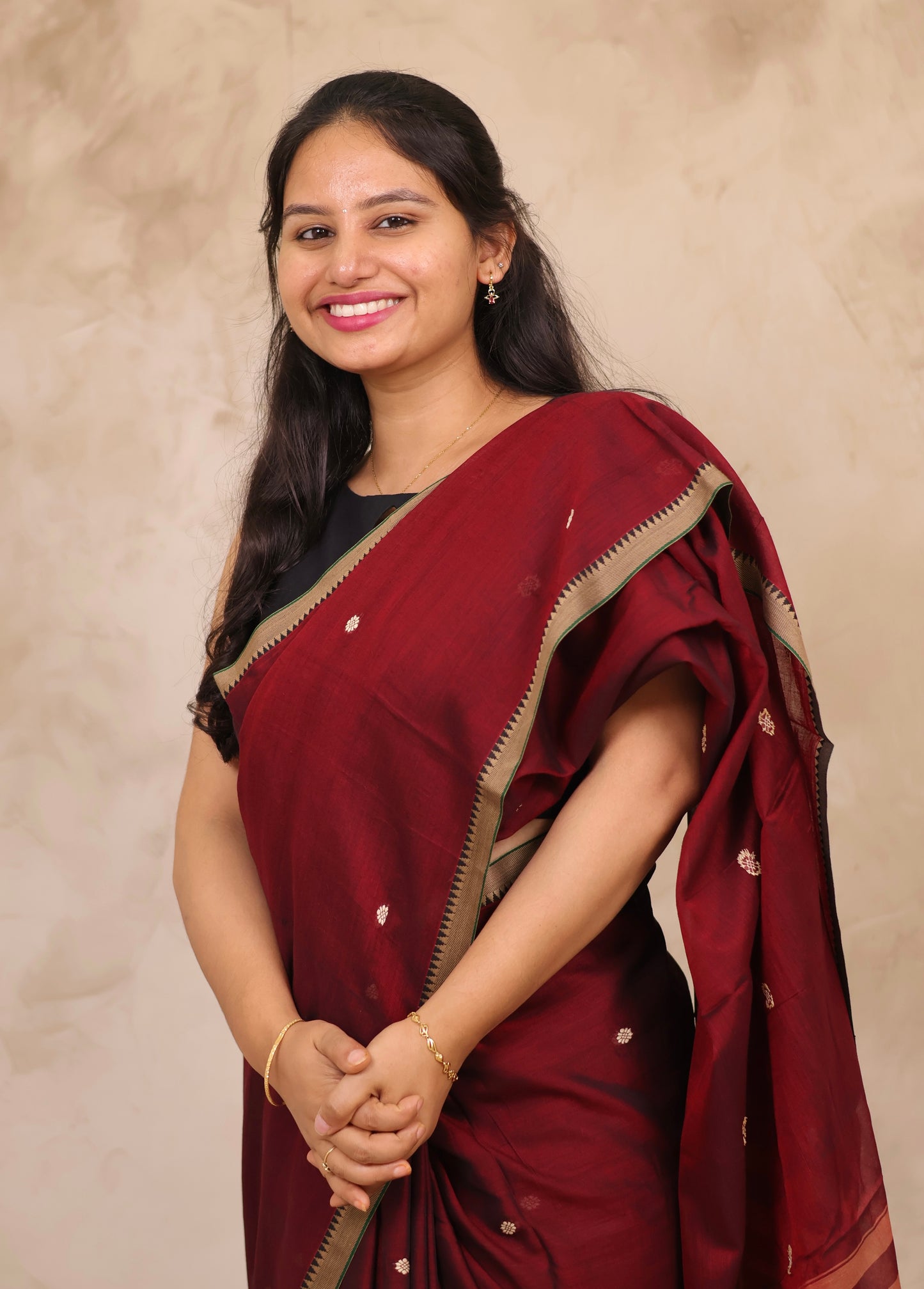 Maroon Narayanpet Cotton Saree With Butta Weaving | Looms & Tassels
