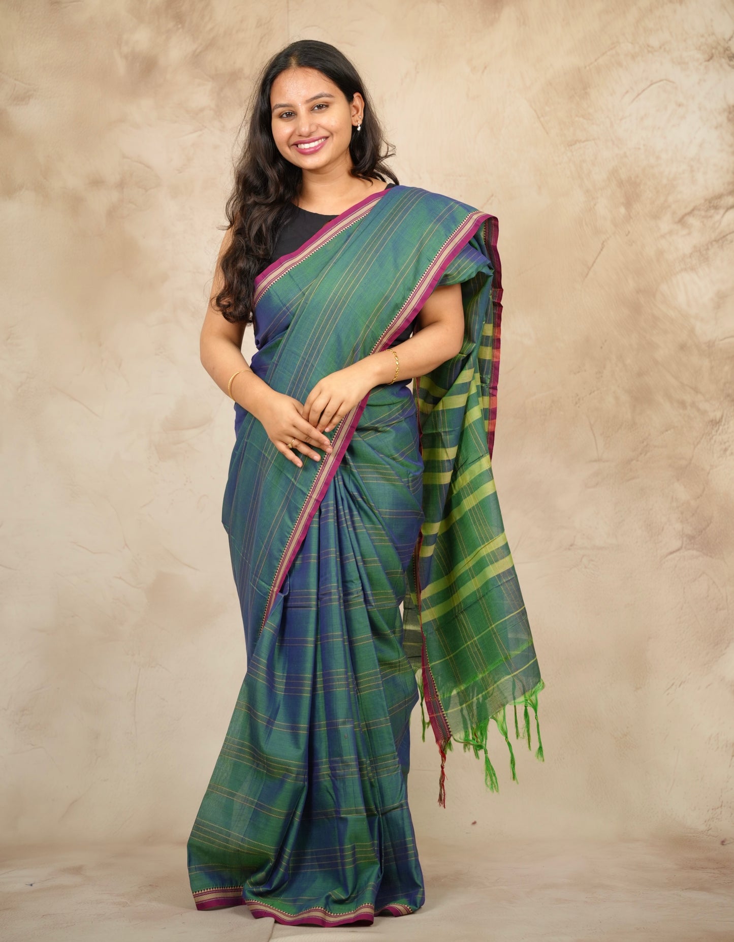 Green Duel Tone Narayanpet Cotton Saree lines weaving | Looms & Tassels