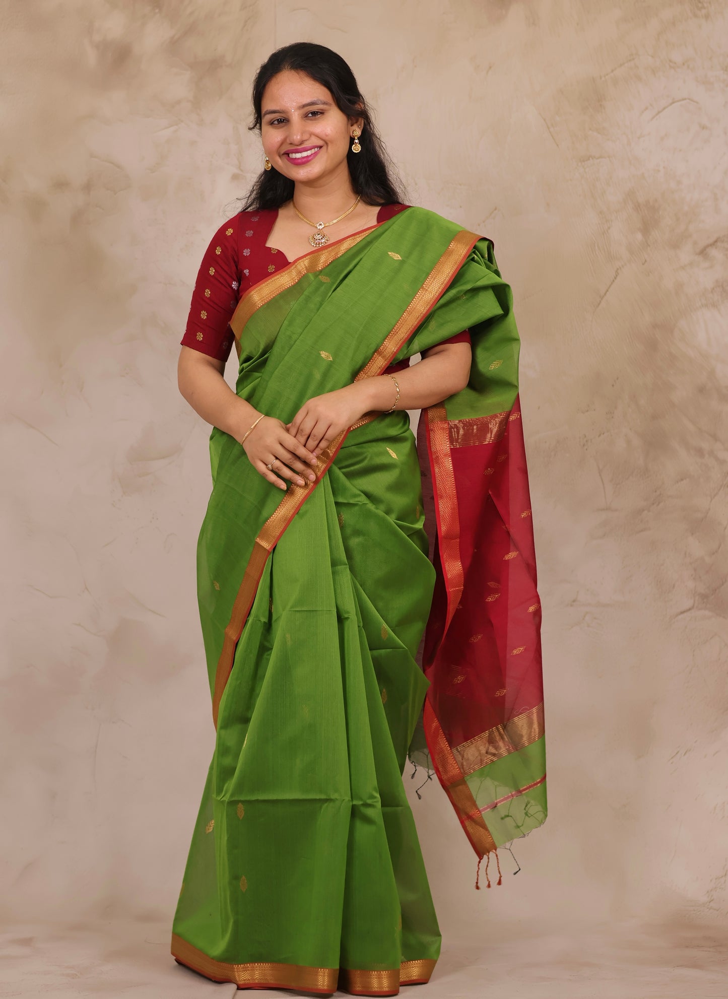 Green & Red Handloom Maheswari Silk Cotton Sarees | Looms & Tassels