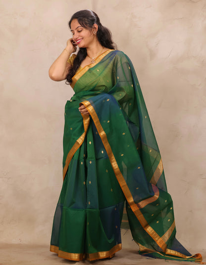 Green Dual Tone Handloom Maheswari Silk Cotton Sarees | Looms & Tassels