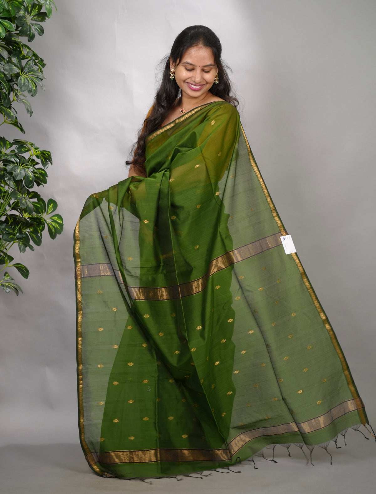 Green Handloom Maheswari Silk Cotton Sarees | Looms & Tassels