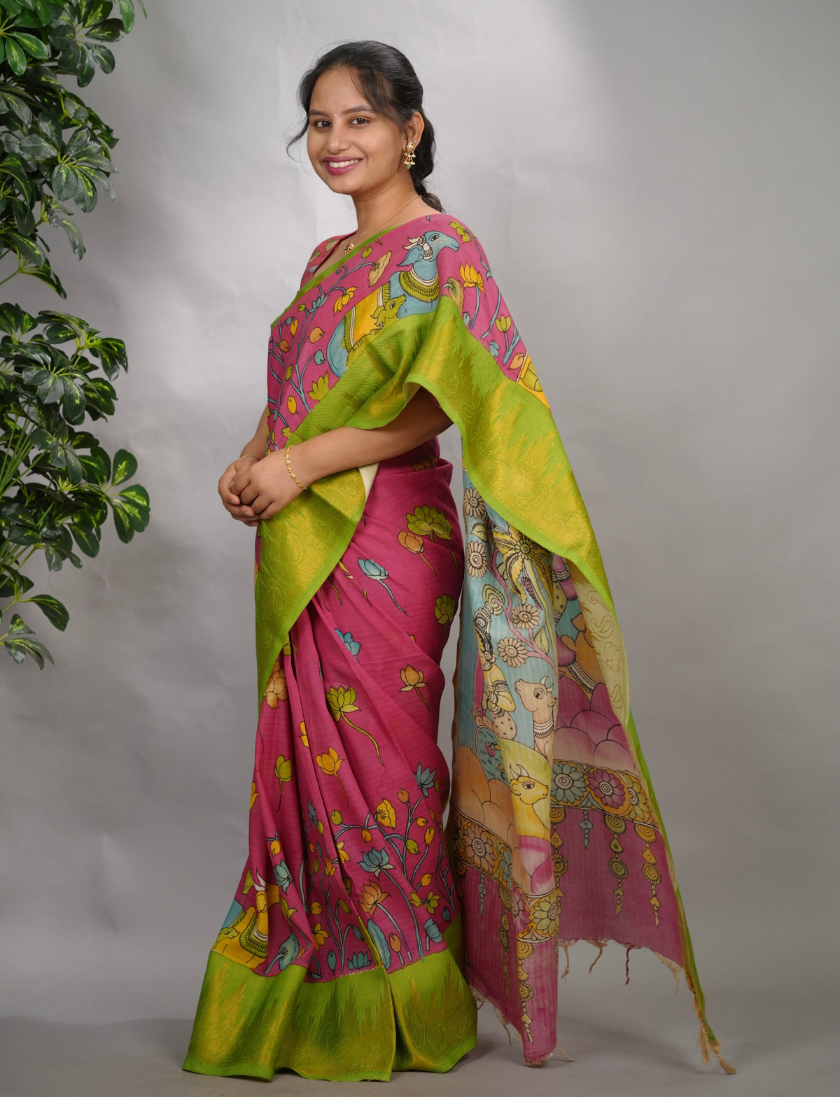 Pink Hand Drawn Pen Kalamkari Bangalore Silk Kanchi Border Saree | Looms & Tassels