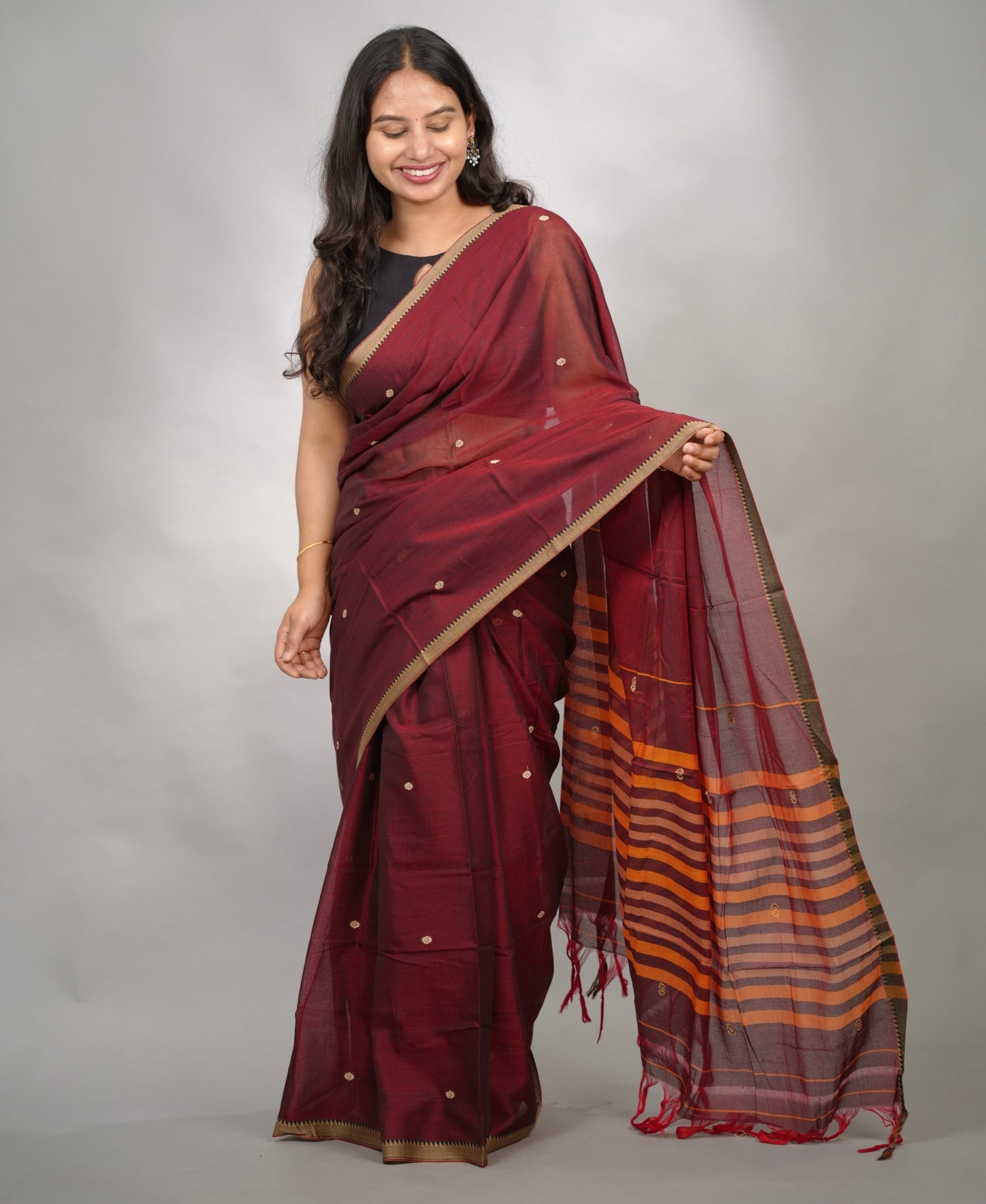 Maroon Narayanpet Cotton Saree With Butta Weaving | Looms & Tassels
