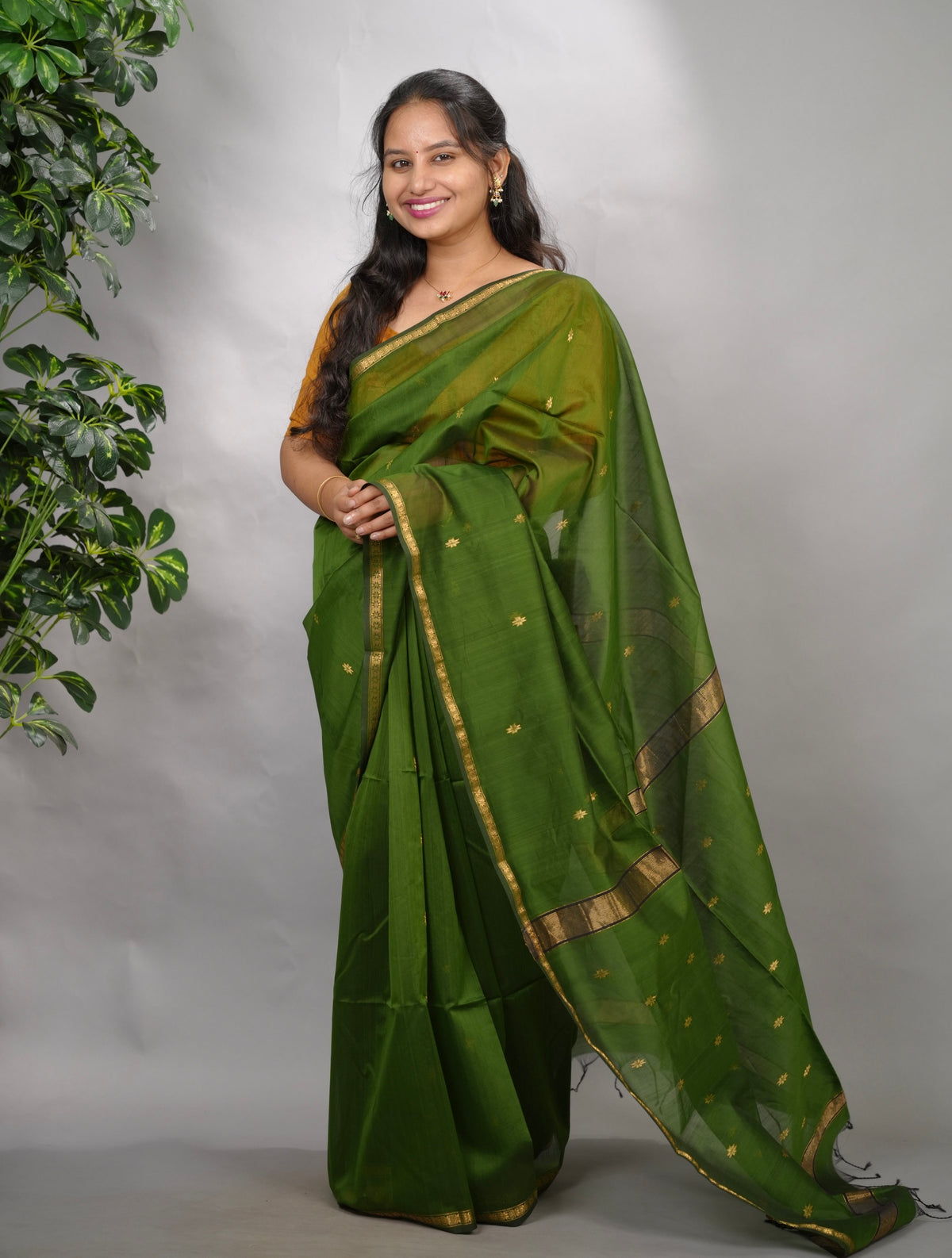 Green Handloom Maheswari Silk Cotton Sarees | Looms & Tassels