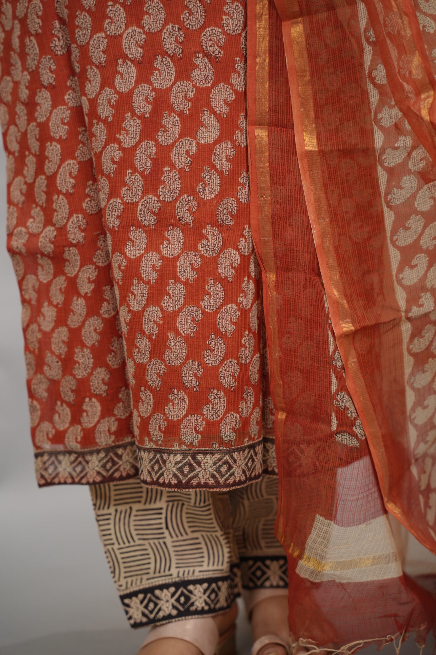 Maroon Handblock printed kota 3 piece suit (stitched)