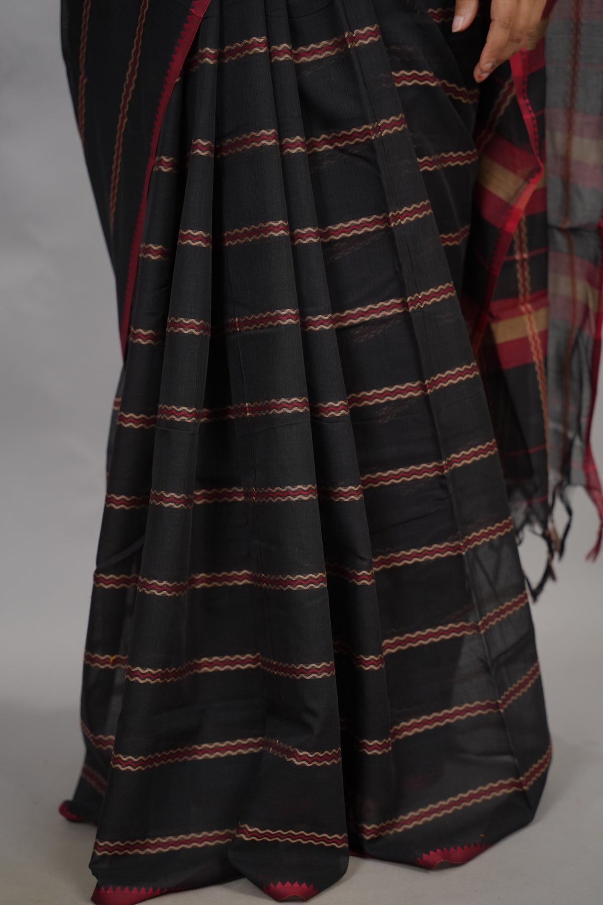 Black Narayanpet Cotton Saree | Looms & Tassels