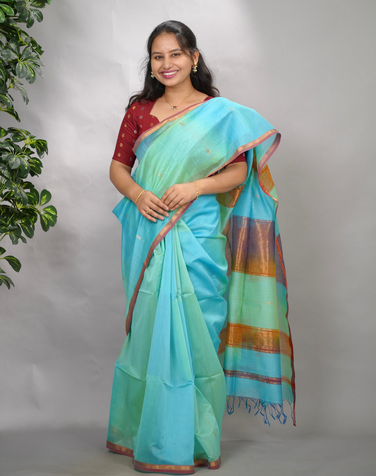 Sky Blue Handloom Maheswari Silk Cotton Sarees | Looms & Tassels
