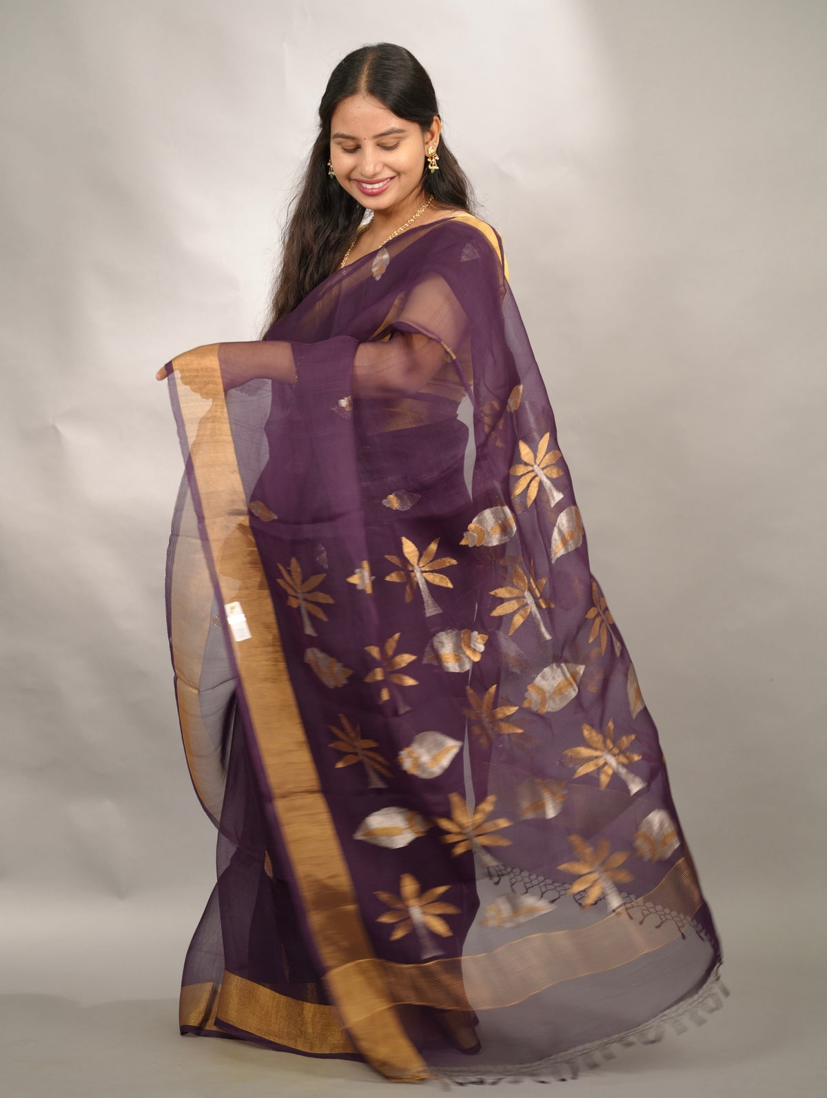 Purple Handloom Muslin Silk Saree With jamdhani weaving | Looms & Tassels