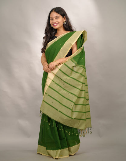 Green handloom venkatagiri cotton saree Without Blouse | Looms & Tassels