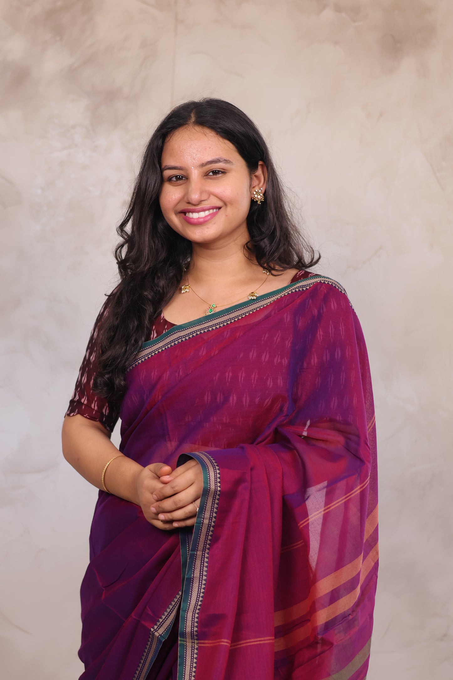 Magenta Narayanpet Cotton Saree with Ikkat Blouse Piece | Looms & Tassels
