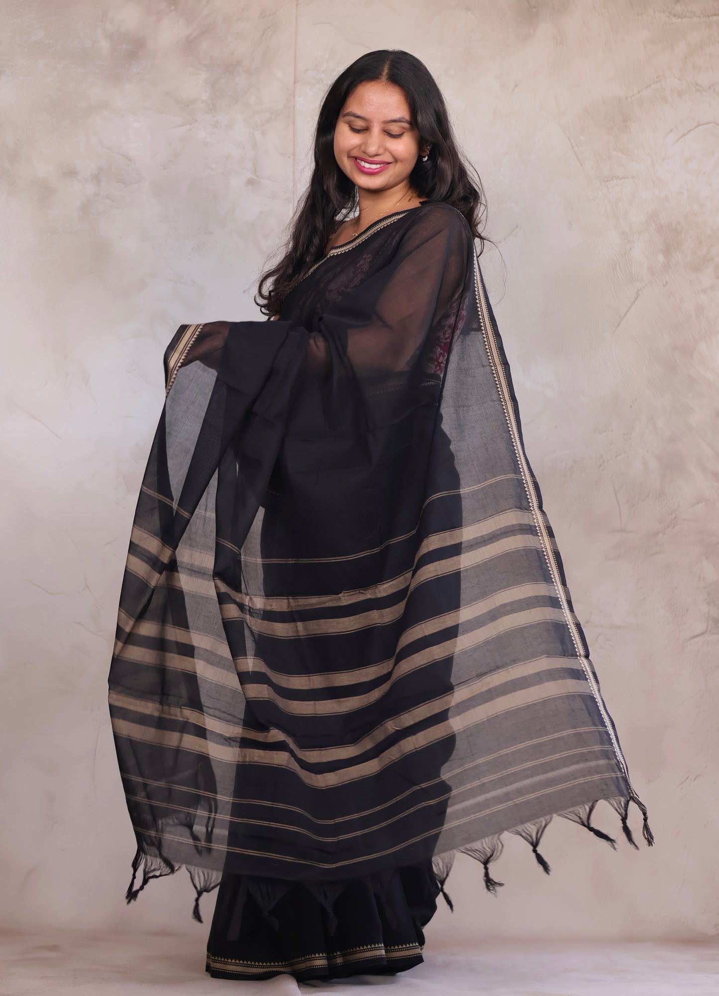 Black Narayanpet Cotton Saree | Looms & Tassels