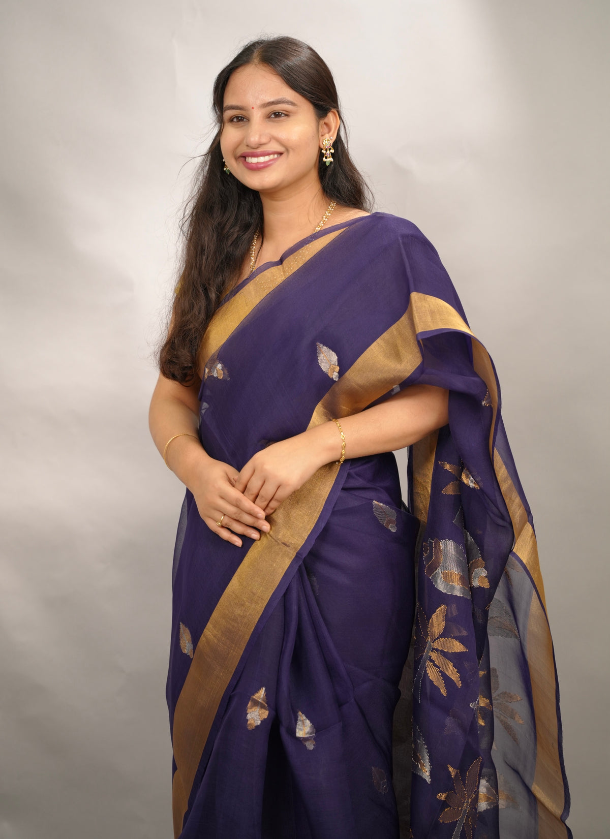 Dark Blue Handloom Muslin Silk Saree With jamdhani weaving | Looms & Tassels
