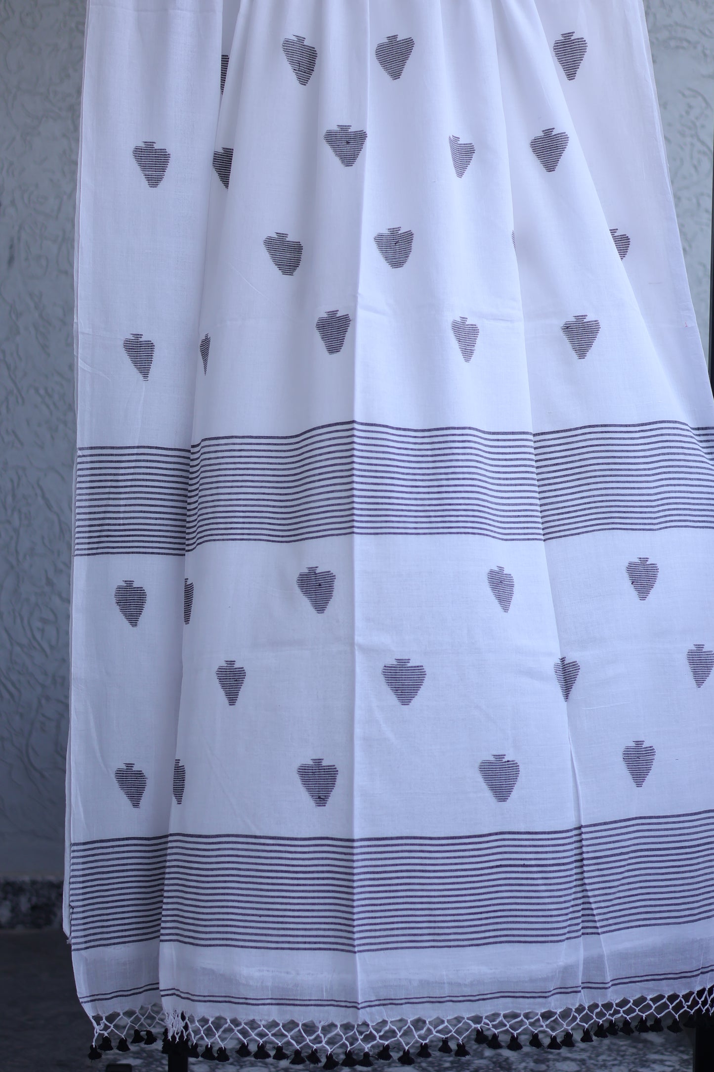 White Pure Handwoven Malai Cotton Saree with Butta Weaving