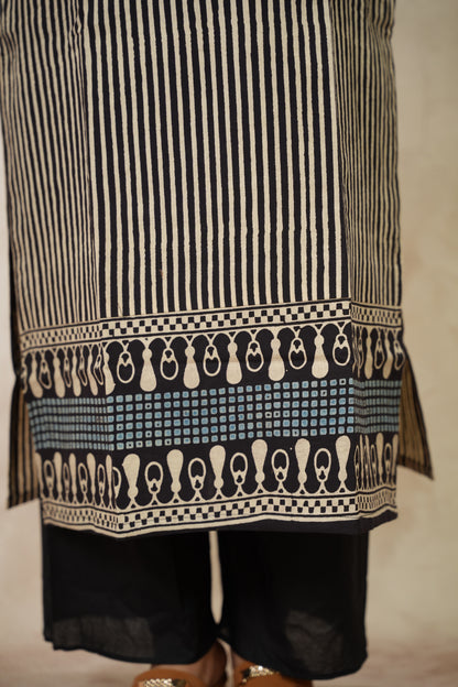 Black & White Ajrakh Pattern Hand Block printed Kurti | Looms & Tassels