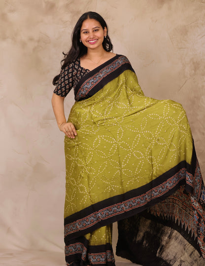 Lemon Green Hand Knotted Bandhej Arakh Modal Silk Saree with Lagdi Pallu | Looms & Tassels