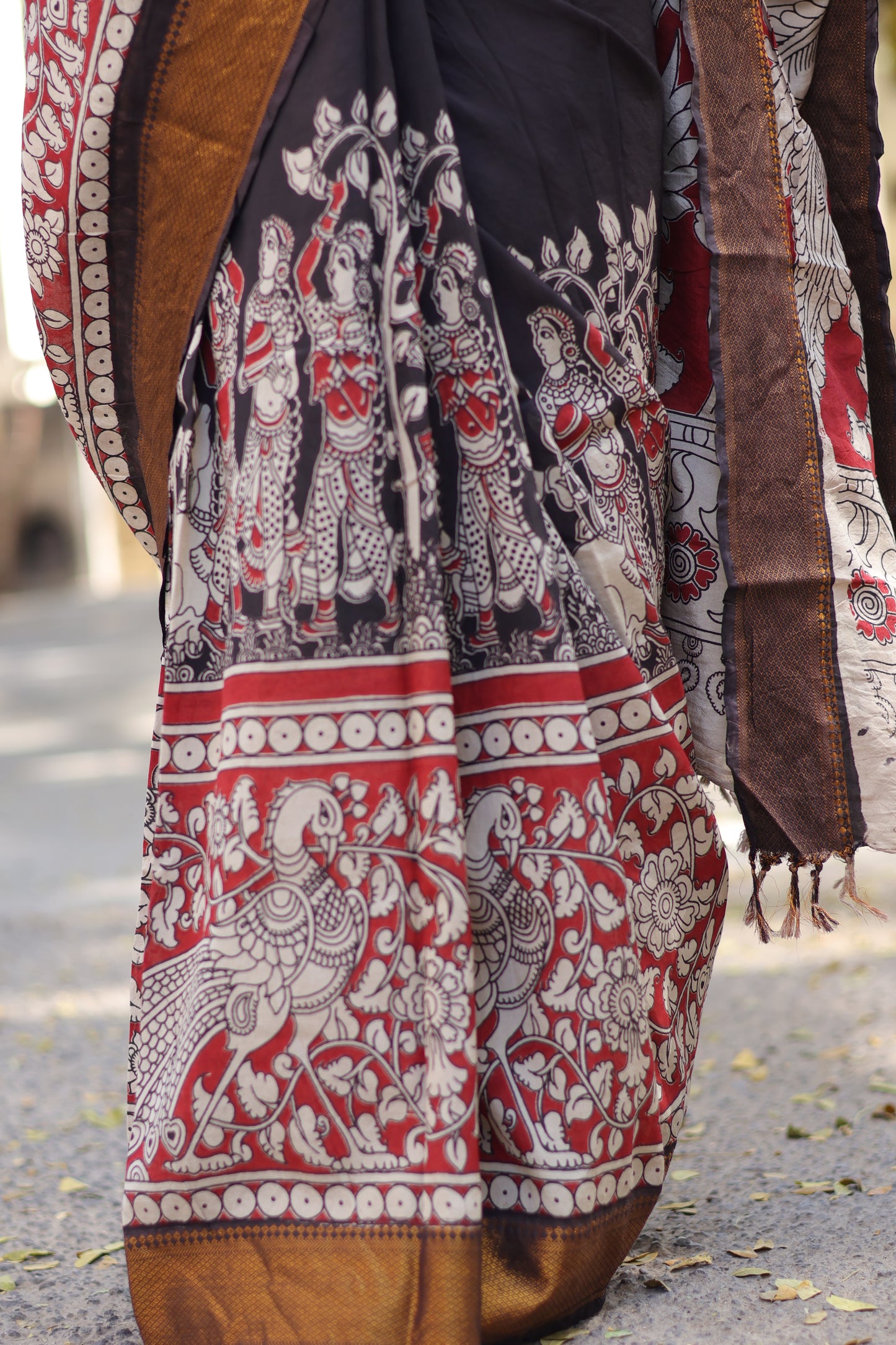 Black chennur silk Handcrafted Nizam Border Saree