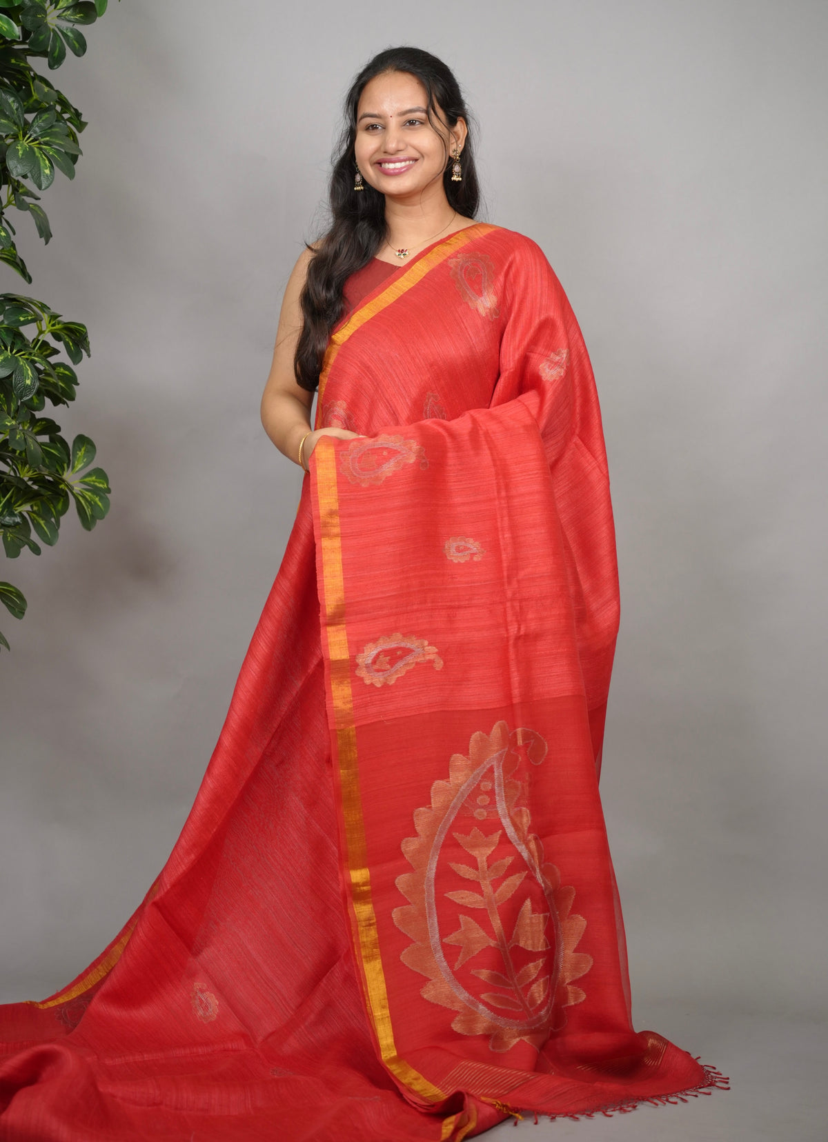 Red Handloom Jamdhani Pure Matka Silk Saree with Muslin Silk Pallu
