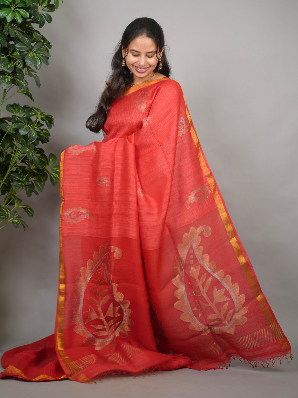 Red Handloom Jamdhani Pure Matka Silk Saree with Muslin Silk Pallu