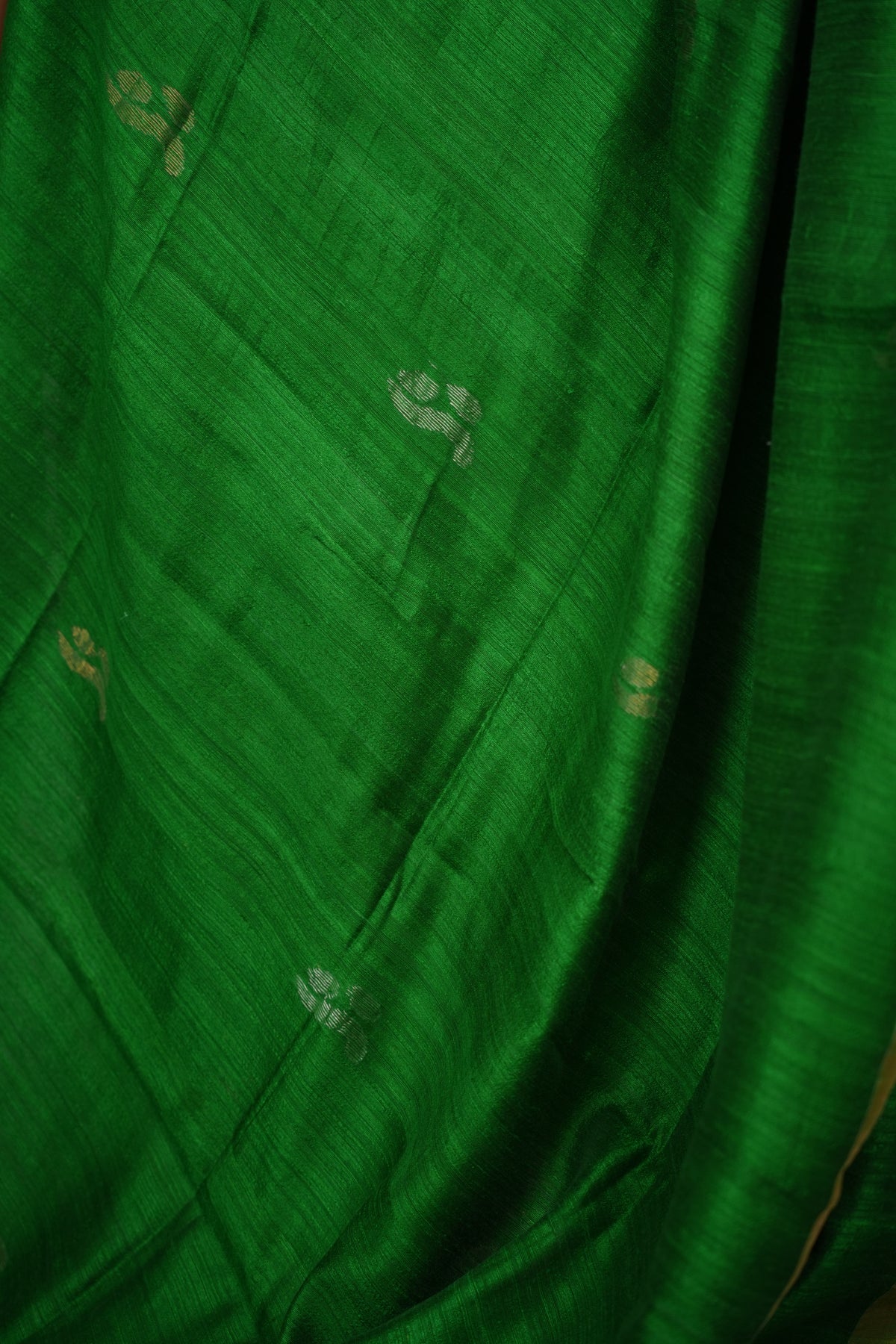 Green Handloom Jamdhani Pure Matka Silk Saree with Muslin Silk Pallu