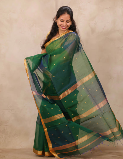 Green Dual Tone Handloom Maheswari Silk Cotton Sarees | Looms & Tassels
