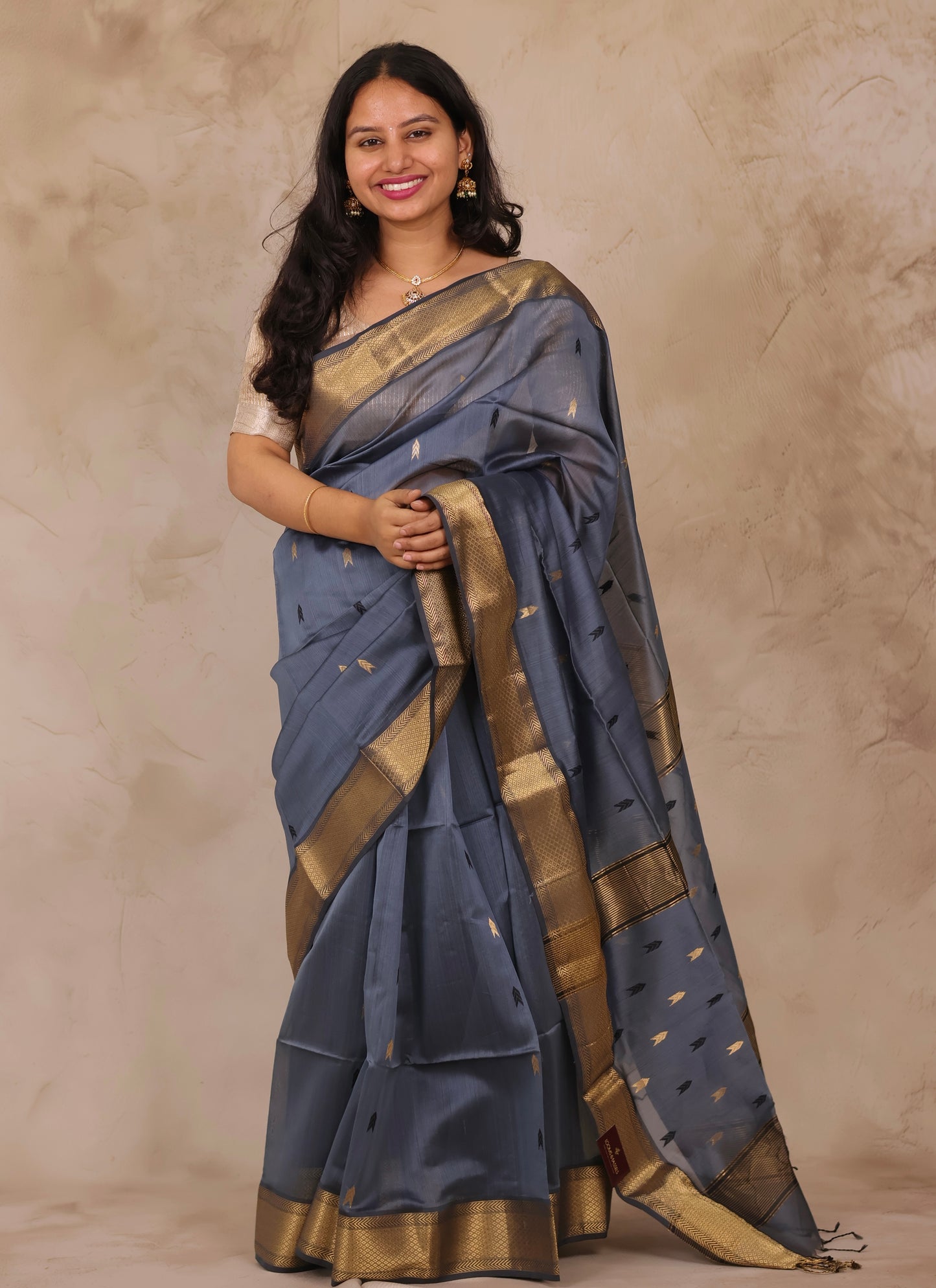 Grey Handloom Maheswari Silk Cotton Sarees | Looms & Tassels