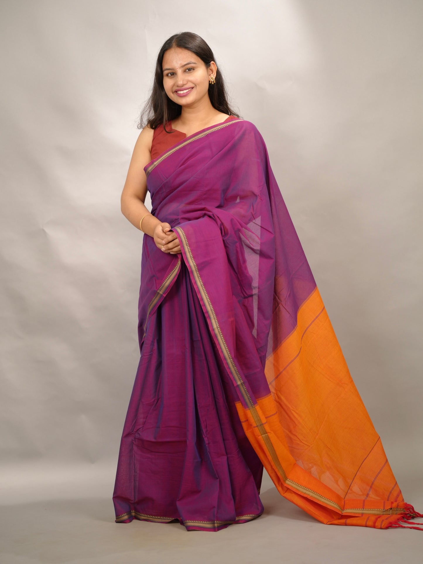Magenta Narayanpet Cotton Saree | Looms & Tassels