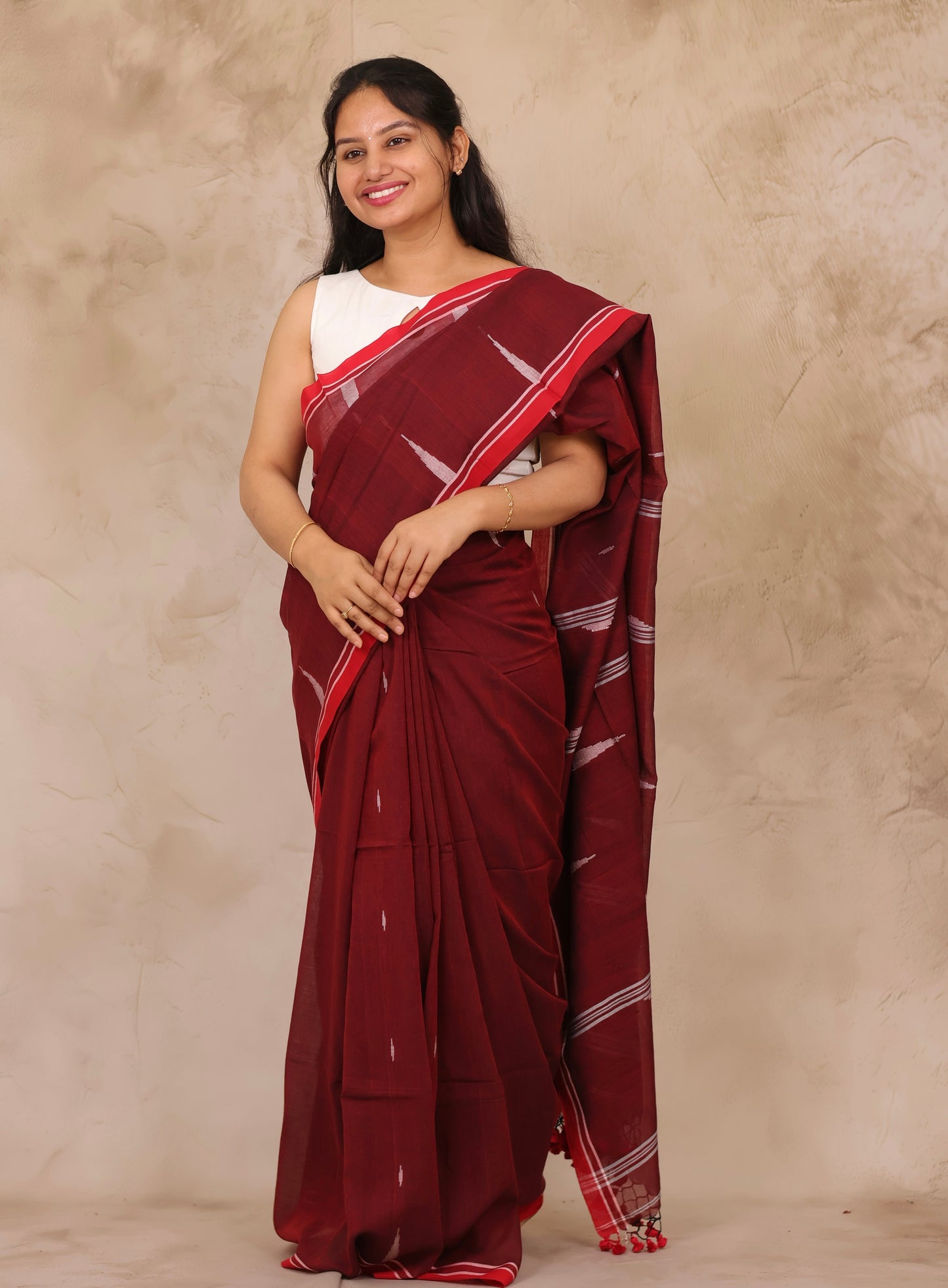 Maroon Handwoven Malai Cotton Saree| Looms & Tassels
