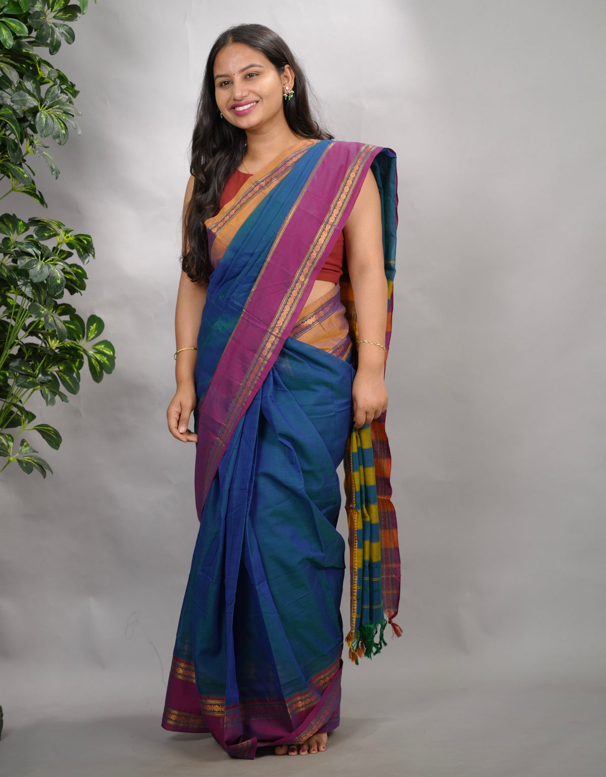 Peacock Blue Narayanpet Cotton Saree With Ganga And Jamuna Border | Looms & Tassels