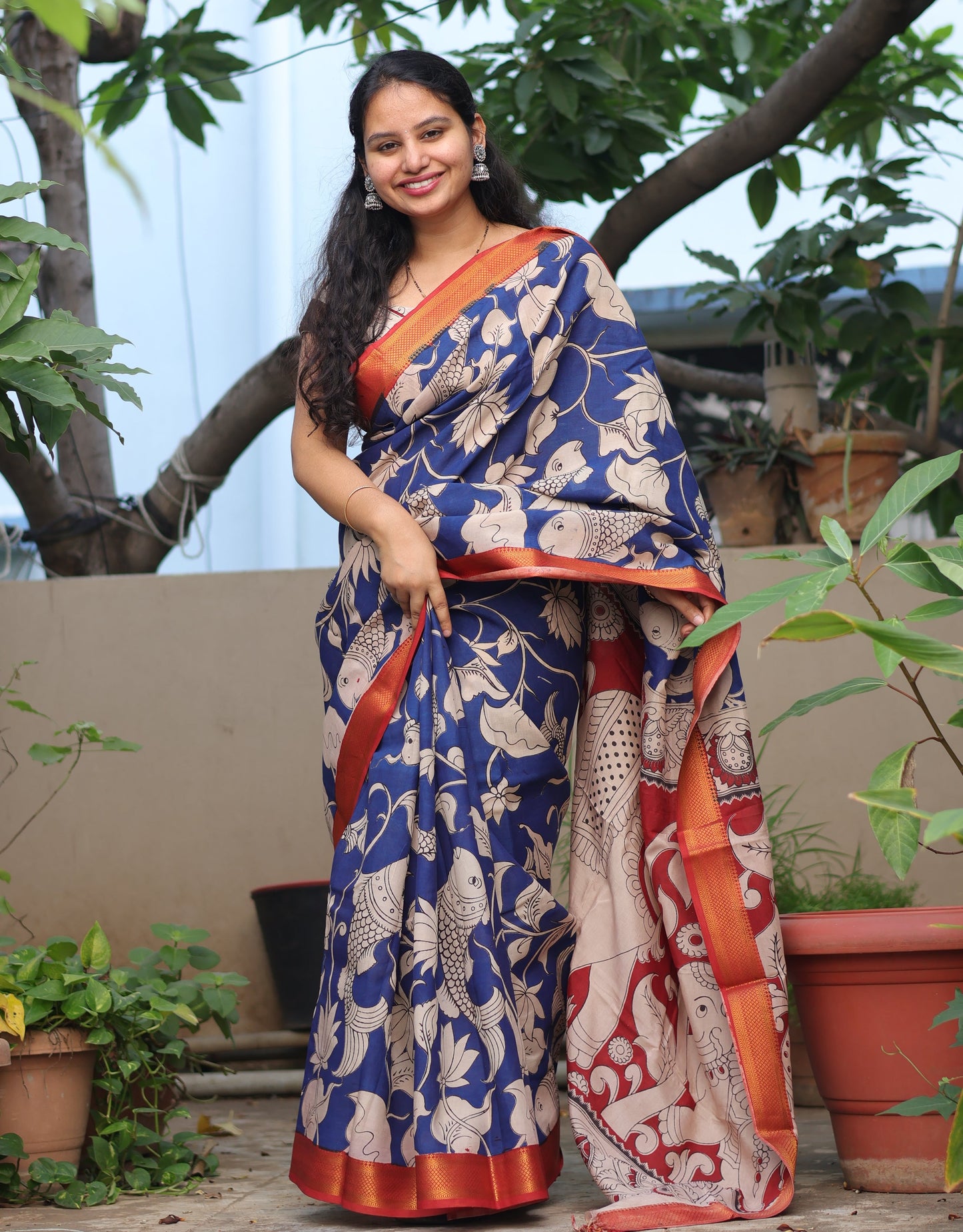 Blue Floral & Fish Kalamkari Silk Handcrafted Nizam Border Saree